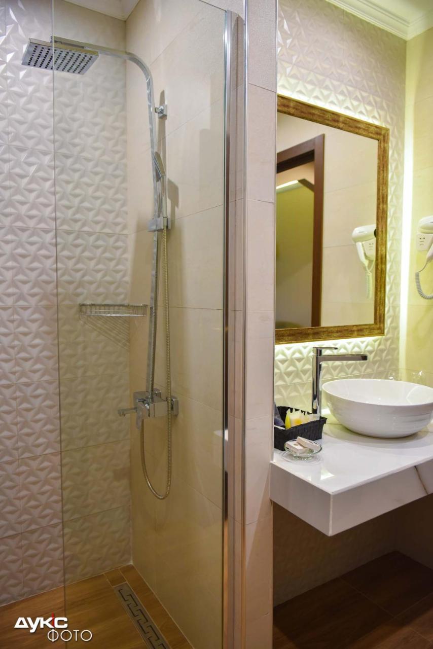 סבילנגראד Sahara Hotel מראה חיצוני תמונה