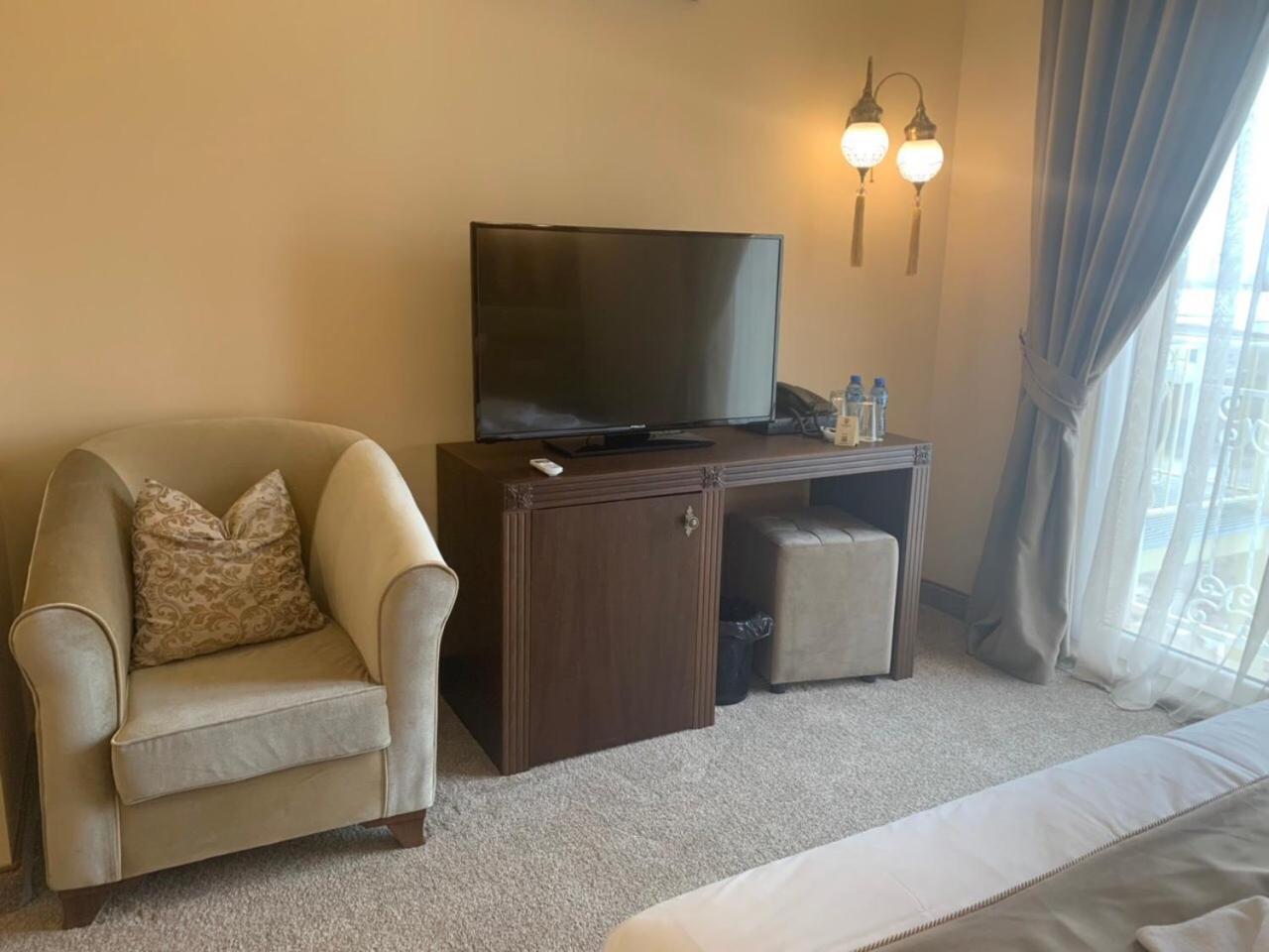 סבילנגראד Sahara Hotel מראה חיצוני תמונה